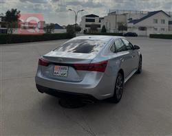 تويوتا أفالون